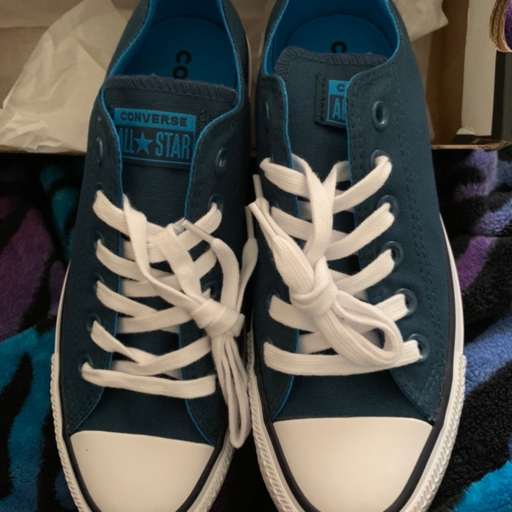 Dark Blue Converse All Stars